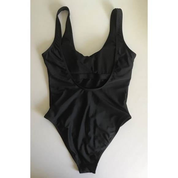 {California Waves} Graphic Print Swimsuit - Picture 2 of 6